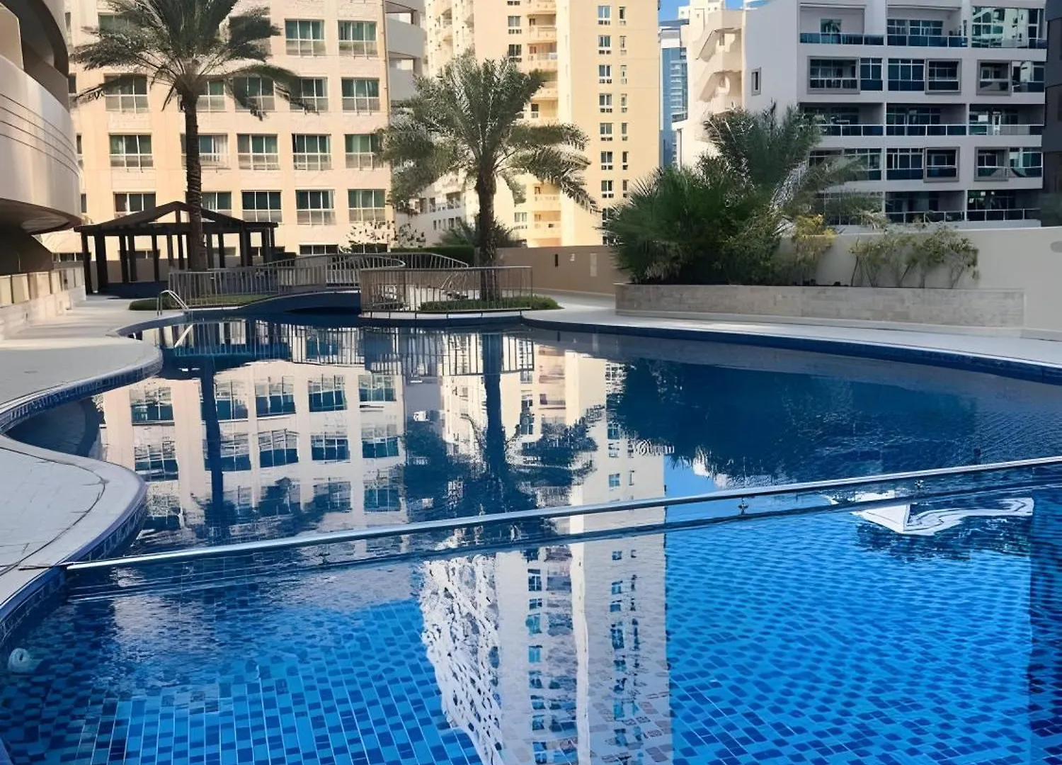 Dubai Marina Escape Steps To Metro & Beach 0*,